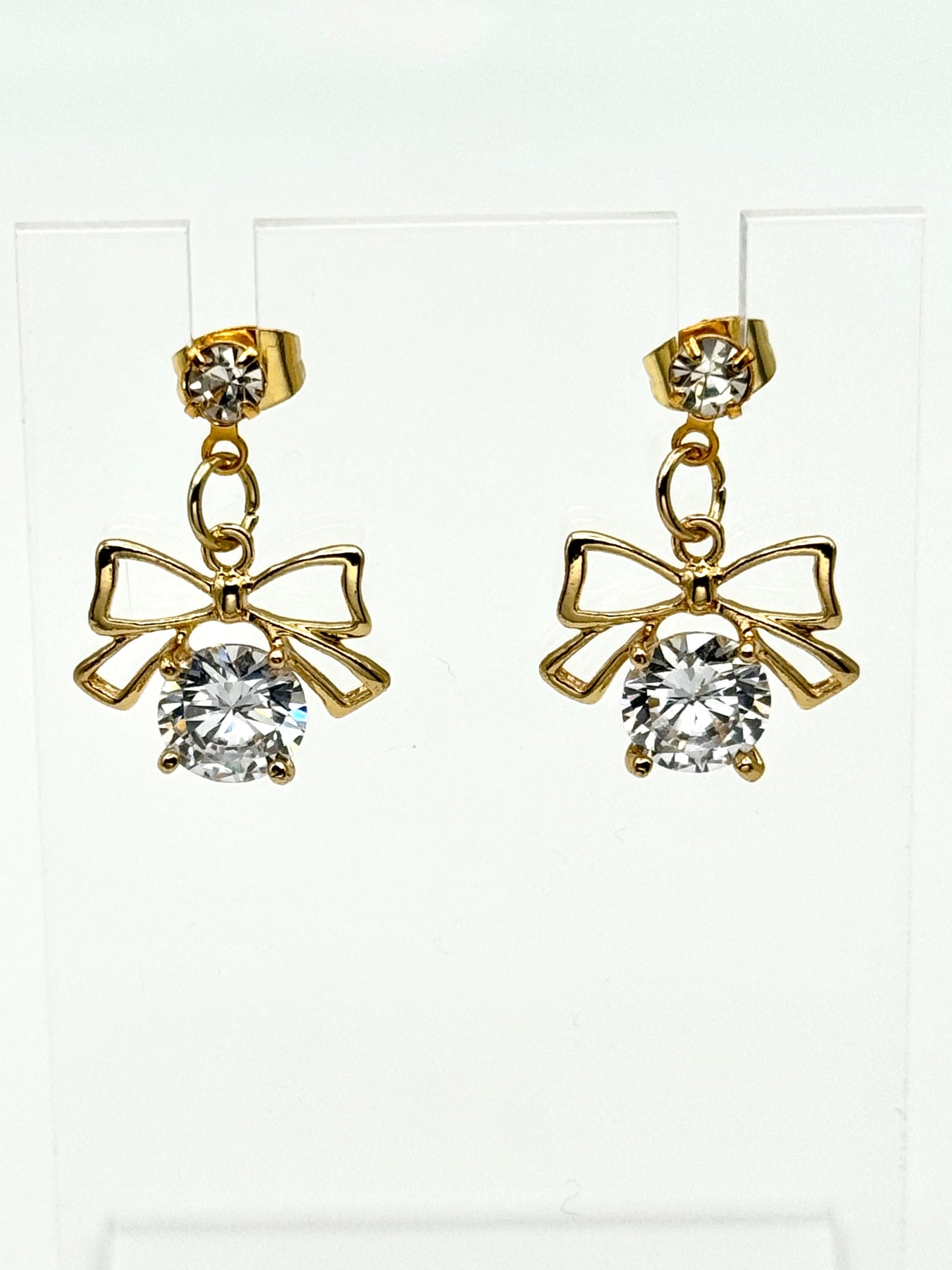 ๐ Crystal Elegance Bow Earrings