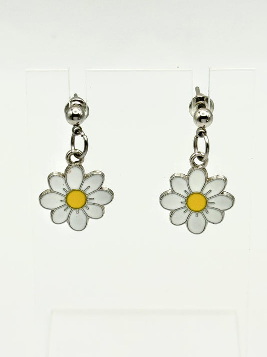 🌼 Daisy Days Earrings